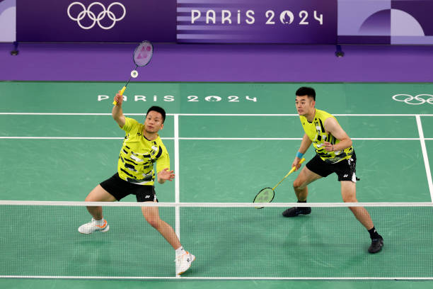 一年级羽毛球比赛:3步学会,快乐开打!