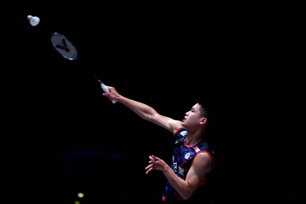 RSL羽毛球拍技术解析:碳素材质与性能优势