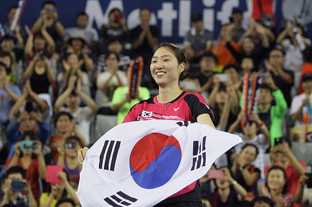 羽毛球馆地面施工方案尺寸图详解与标准规范