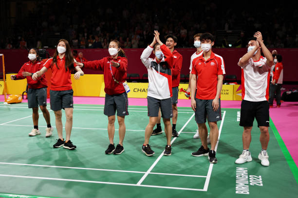 避免发球违例!解析新规对假动作的限制