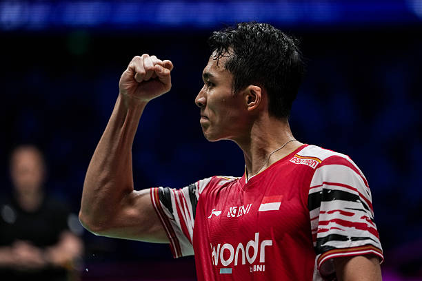 李玲蔚的羽毛球教学秘籍:技术、战术与体能结合