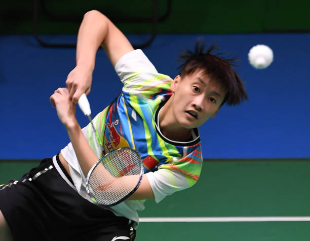 羽毛球单双打战术图解:如何根据比赛类型调整打法