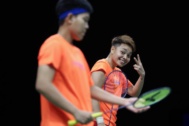 羽毛球左手打球全攻略:从零基础到实战应用