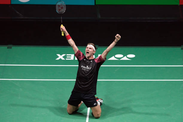 羽毛球场地尺寸揭秘:双打真的比单打宽46厘米吗?