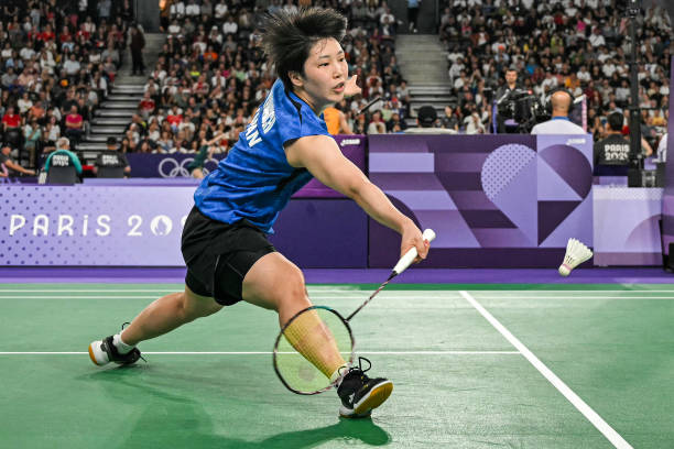 羽毛球馆可以租借球拍吗?费用是多少?