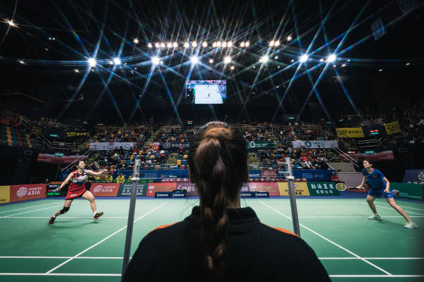 新手必看!羽毛球发球界线常见错误及纠正方法