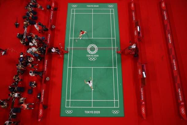 羽毛球单打计分方法解析:如何正确计算得分与换发球