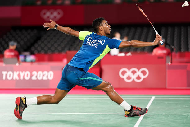 发球必过哪条线?羽毛球裁判最常判罚的违例之一