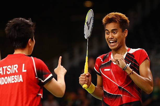 羽毛球场地的精确测量:长度与宽度详解