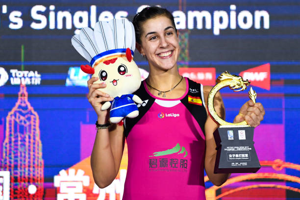 羽毛球场缓冲区标准尺寸解析