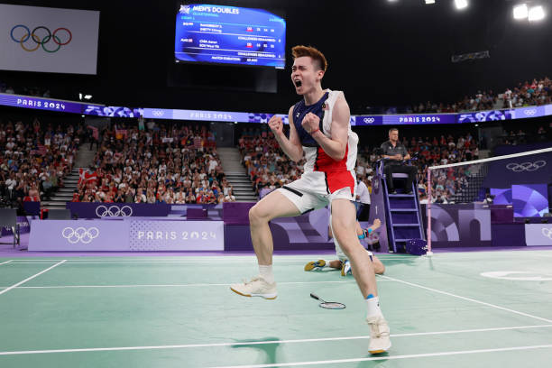 学校羽毛球场地会员卡及收费优惠政策