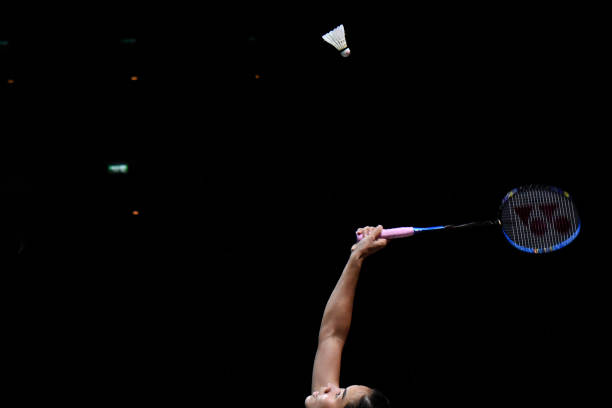 羽毛球单打站位图解:如何合理分配场地空间