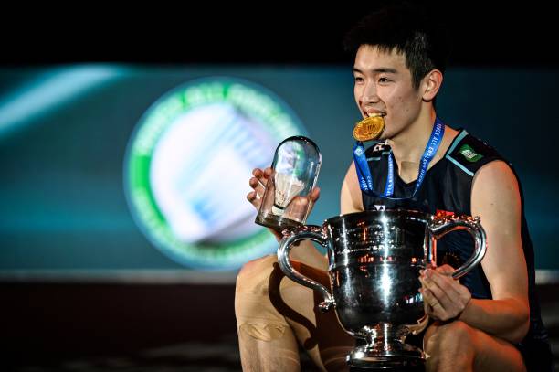 羽毛球最新规则:如何正确理解擦网和触网判罚?