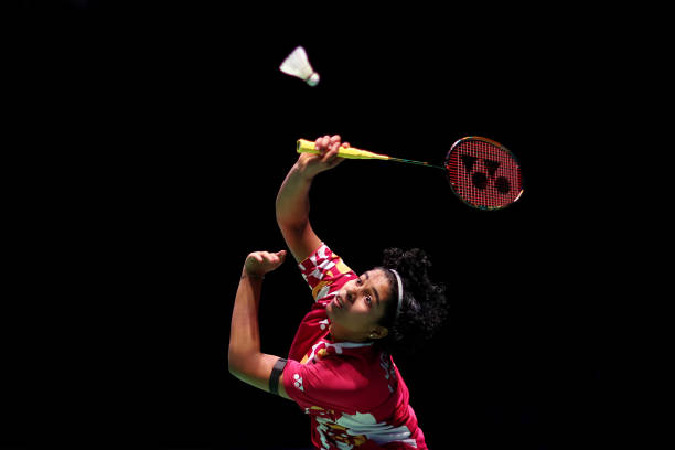 羽毛球提拉击球发力技巧:从握拍到挥拍的全流程解析