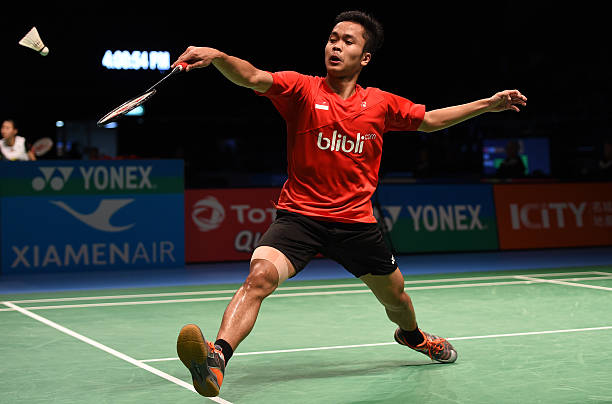 羽毛球双打规则:发球顺序、站位轮换与换边要求