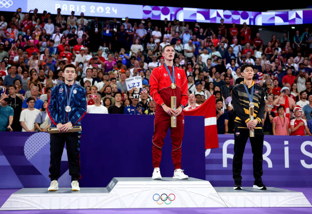 室内羽毛球场馆高度标准尺寸详解