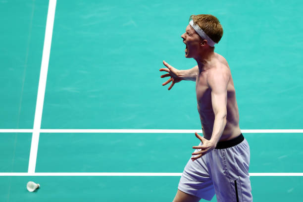 1000元以内怎么选?10大羽毛球拍品牌价格排行