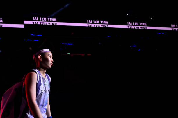 羽毛球基本功训练:正手、反手、发球技巧全解析