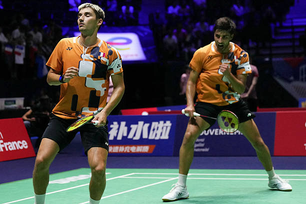 轻松掌握羽毛球!12个基础动作跟练视频