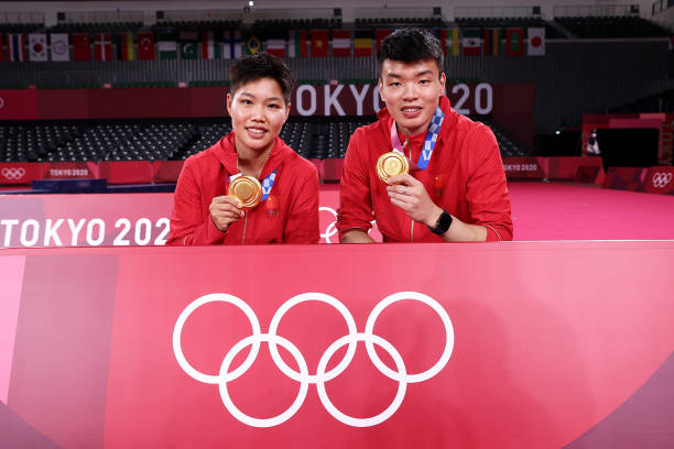 羽毛球入门教学:小学生专项反应速度与灵活性训练