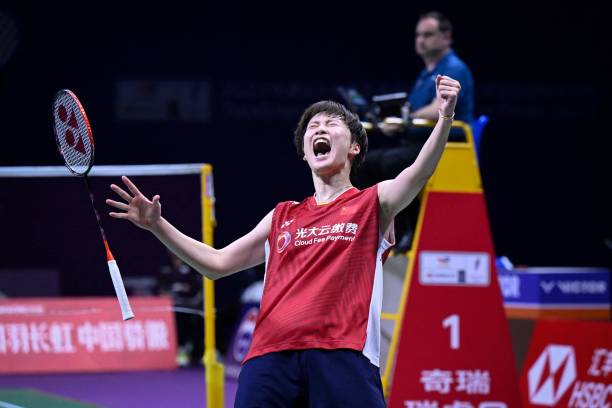 羽毛球双打换位规则与服务区手写示意图