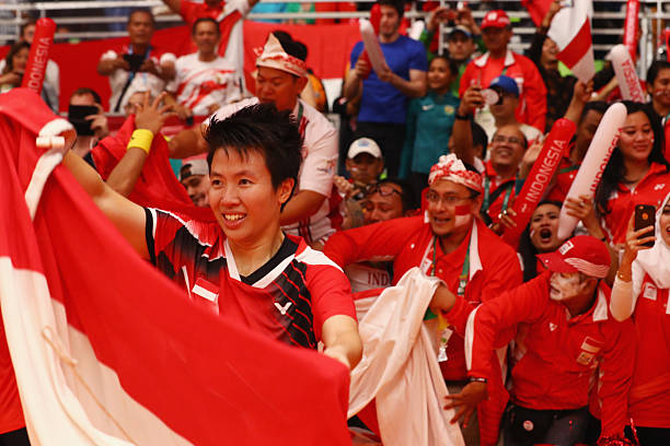 羽毛球拍参数解读:W1和W2的重量范围及适用人群