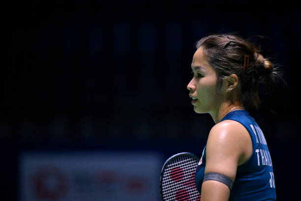 羽毛球高远球发球:动作要领与常见错误纠正