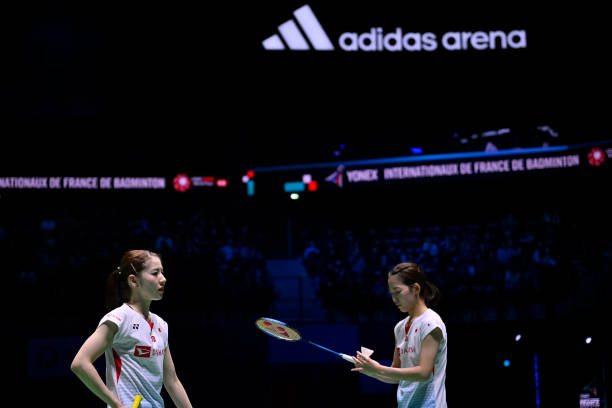 羽毛球反手击球动作标准:如何提升稳定性和力量