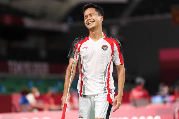 轻量VS进攻型?如何选择最适合你的羽毛球拍