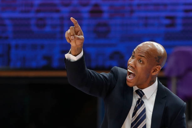 小9直播吧nba直播特色功能解析:如何提升观赛体验?