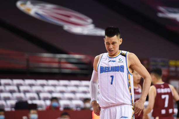 (提供实用信息,如赛程表,增加粘性)