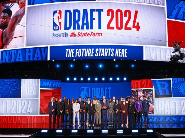 从乔丹到詹姆斯:NBA历史上最具统治力的时代霸主