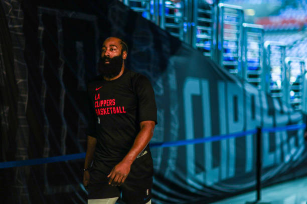 谁是灌篮高手中的最强中锋?赤木刚宪VS鱼住纯全面对比