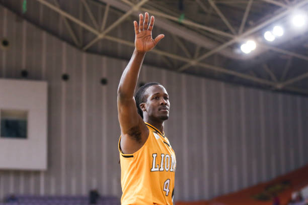 NBA最新比赛录像:完整回放与精彩集锦