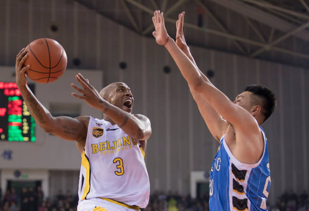 NBA新赛季揭幕战时间确定,球迷翘首以待