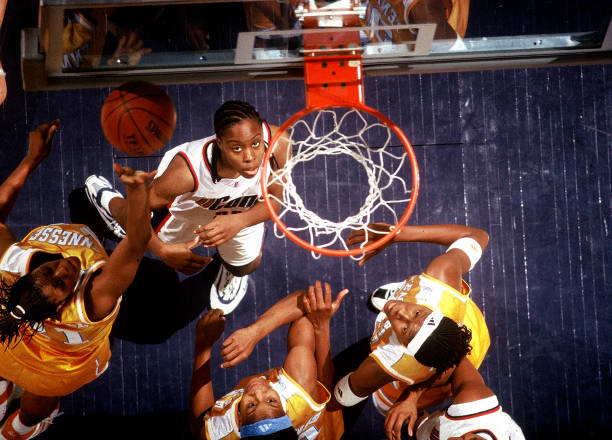 篮球场建设公司材料采购与供应链管理岗位介绍