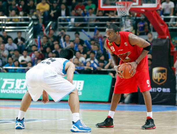 从选址到设备:篮球馆投资全流程详解