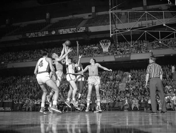 赛前分析:总决赛双方攻防数据与胜负预测