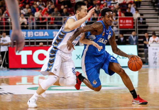 如何测量篮球场?标准尺寸及标记线全面指南