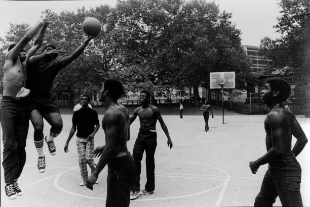 CBA青岛赛区住宿攻略:球队酒店选择与交通指南