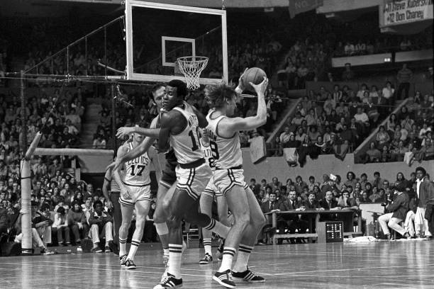 篮球罚球规则:起跳的合法性与限制条件