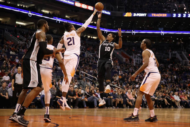 篮球场尺寸数据全收录:长宽、线条宽度与标记要求