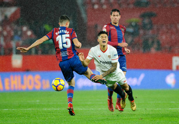 梅西7夺金球奖创历史!C罗能否再追平或反超?