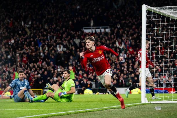 收藏家必看:拉莫斯绝平头球亲笔签名海报