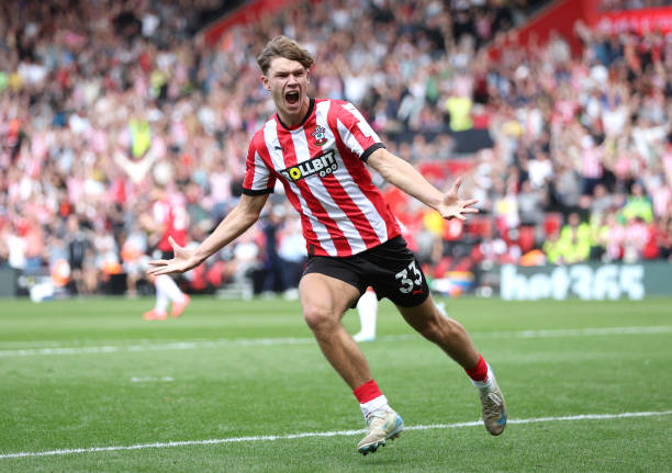 莱万多夫斯基9分钟5球:足球史上最不可思议的进球表演