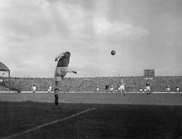 提出“魔鬼赛程”的假设,吸引读者点击分析文章