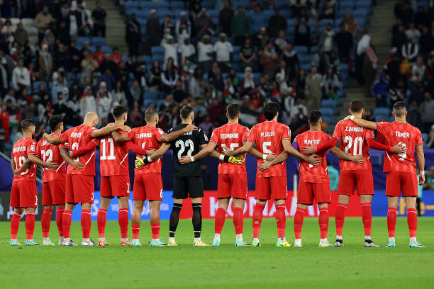 从菜鸟到高手:实况足球防守进阶教程