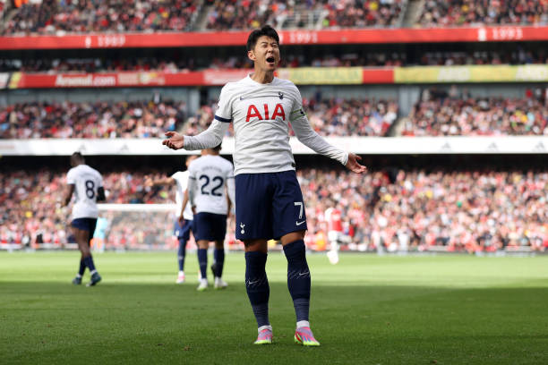 今晚中国足球直播时间表:不容错过的精彩对决!