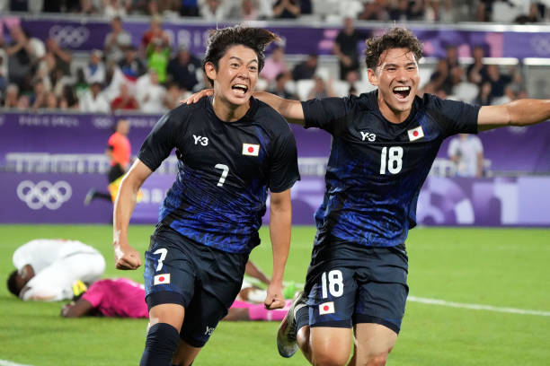 从多特到拜仁再到巴萨,莱万的职业生涯迎来新篇章