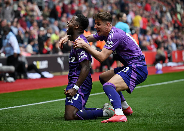 日本足球鸟谷:从无名小将到亚洲之星的崛起之路